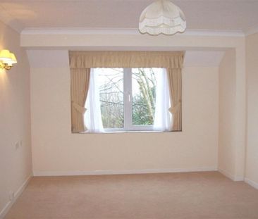 1 bedroom retirement property to rent - Photo 2