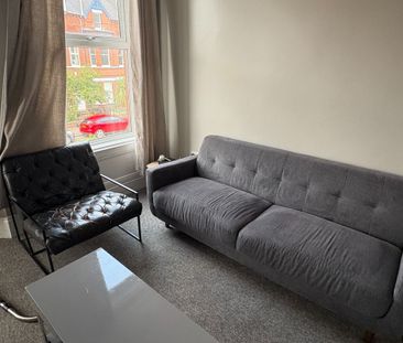 Apt 2, 96 Malone Avenue, Belfast BT9 6ES - Photo 1