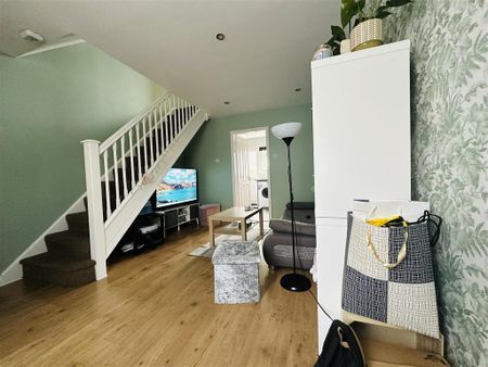 2 bedroom house to rent - Photo 2