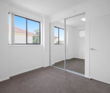 Immaculate Two Bedroom Apartment With All The Extras! - Photo 3