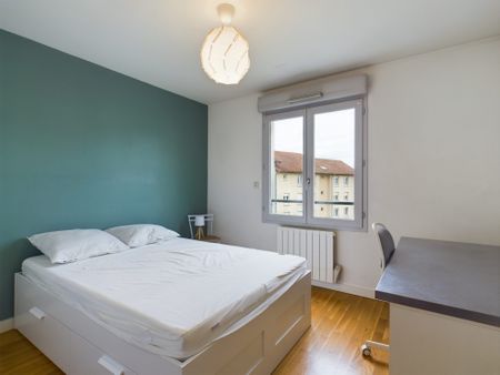 Location Appartement 3 pièces 73m² VILLEURBANNE 69100 - Photo 2