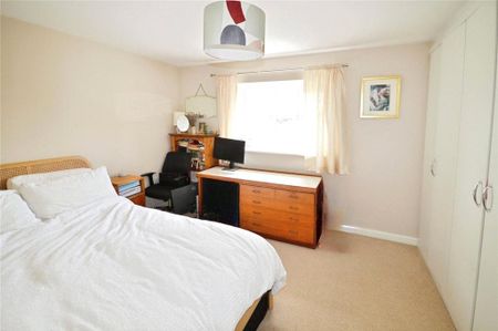 3 bedroom detached house to rent - Photo 4