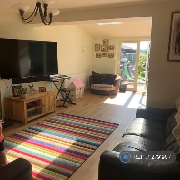 3 bedroom detached house to rent - Photo 1