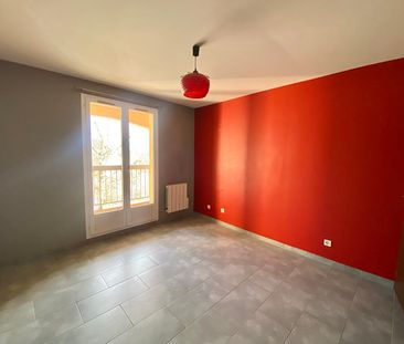 Location Appartement 3 pièces 73m² - Photo 2