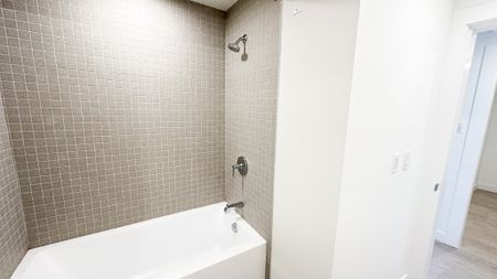 Beautiful 1 Bed Condo For Rent In Kerrisdale ( Vancouver). - Photo 3