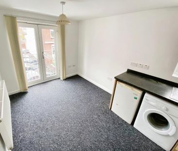 1 bedroom apartment to rent - Photo 2