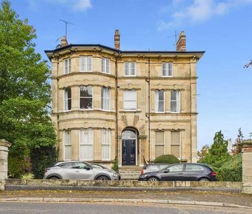 Overton Park Road, Cheltenham, GL50 - Photo 5