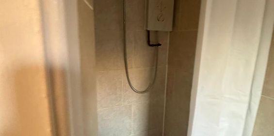 House share to rent - Photo 3