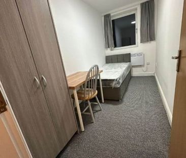 3 Bed Flat, Jason St, L5 - Photo 4