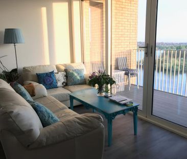Two Bedrrom Two Bathroom Apartment To Let West Hendon NW9 - Photo 3