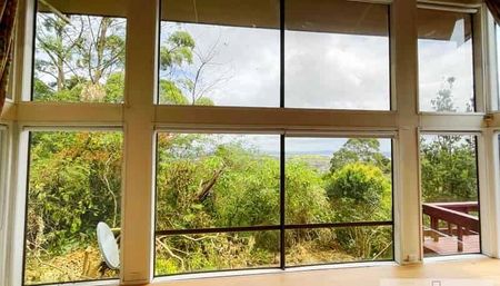 Secluded Vintage Haven in East Tamaki Height - Photo 2