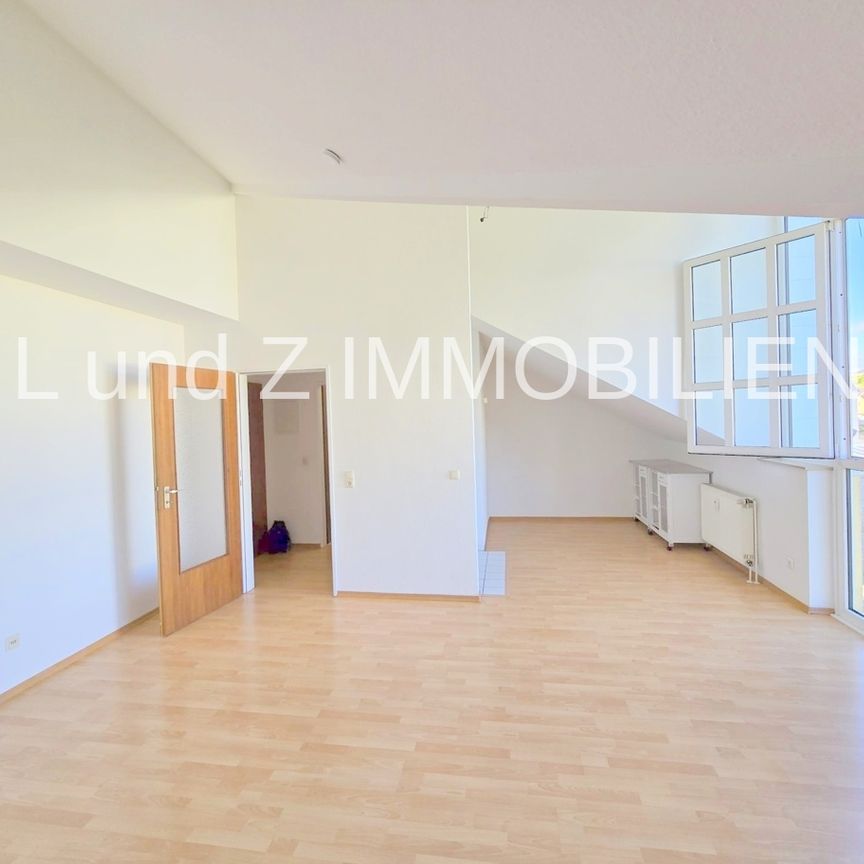 Single-Wohnung 1 Zimmer mit Blick ins Grüne. - Photo 1