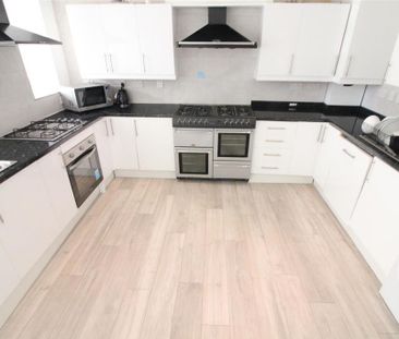10 bedroom house share to rent - Photo 5