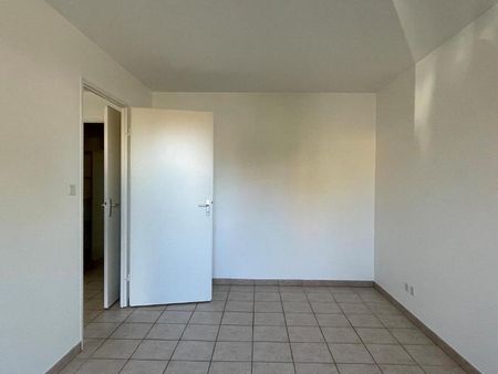 Location Appartement 2 pièces 45m² ALBI 81000 - Photo 2