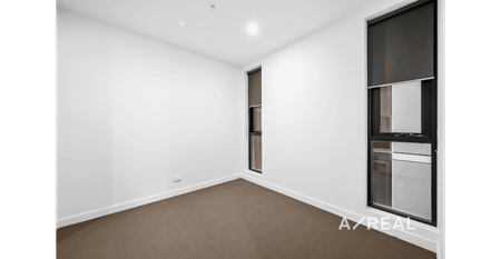 Modern two Bedroom Apartment- With City Views! - Photo 4