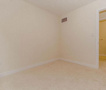 For Lease - 10 SUNFLOWER Crescent, Thorold, Ontario - Photo 3