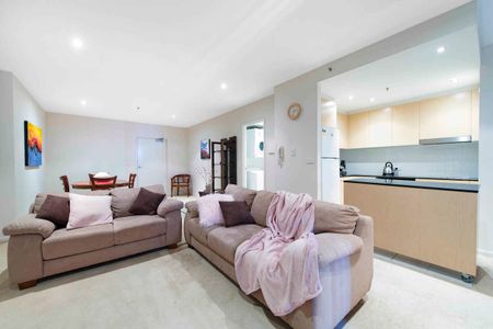 One Bedroom Apartment In Prime Location - Photo 3