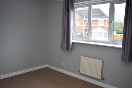 3 bedroom mews to rent - Photo 5