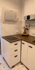 Kawalerka w ścisłym centrum - Photo 3