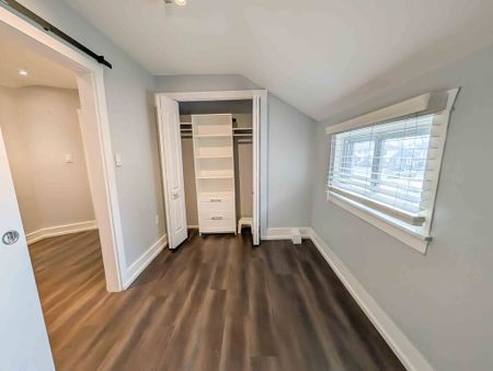 49 Thorold Rd, Welland (Unit 4) - 1 Bed Upper Unit - Photo 2