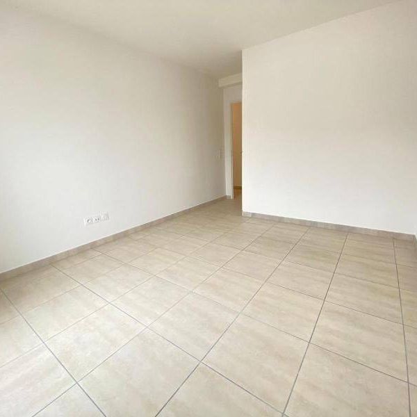 Location appartement récent 3 pièces 64 m² à Saint-Gély-du-Fesc (34980) - Photo 1