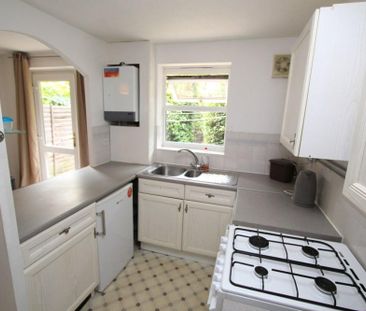 4 bedroom terraced house to rent - Photo 6