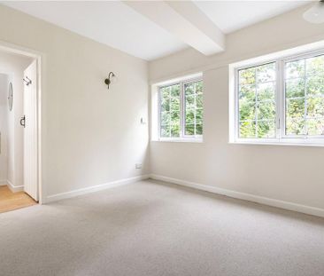 7 bedroom detached house to rent - Photo 2