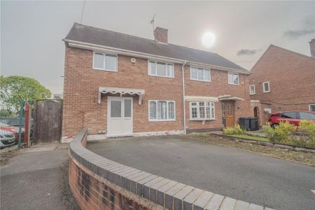 3 bedroom semi-detached house to rent - Photo 2