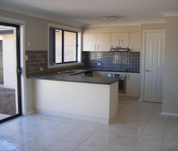 OXLEY VALE - Four Bedroom Double Garage - Photo 1