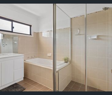 Stylishly Renovated & Ready to Enjoy in South Kalgoorlie - Photo 5