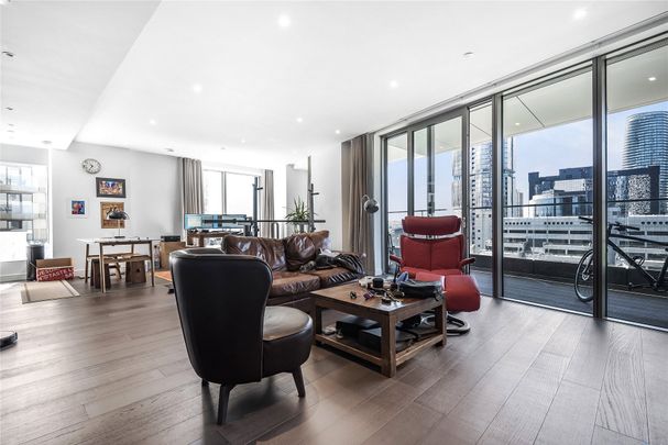 Park Drive, London, E14 flat to rent - Photo 1