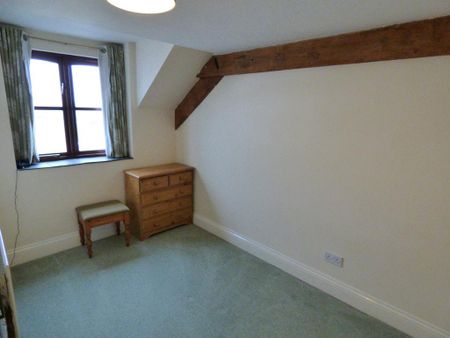 3 bedroom detached house to rent - Photo 4