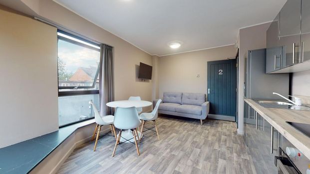 5 bedroom flat to rent - Photo 1