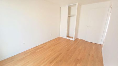 location Appartement T3 DE 68.2m² À CLICHY - Photo 2
