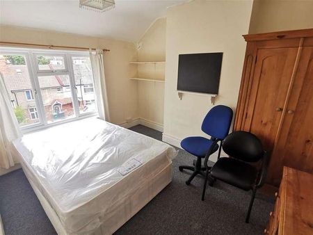 Coombe Road, Brighton, BN2 - Photo 2