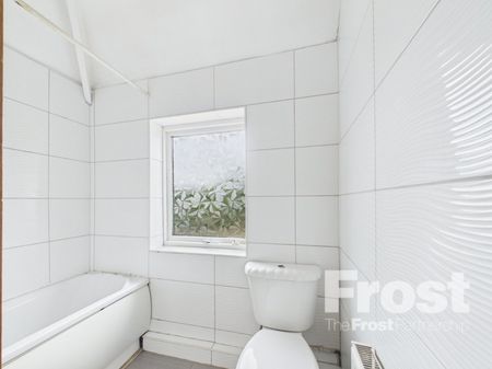 Vernon Road, Feltham,TW13 - Photo 2