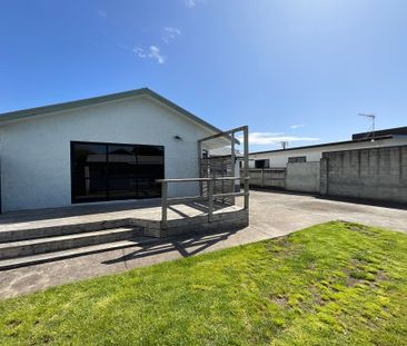 MOVE IN NOW! THREE BEDROOMS IN FITZROY - Photo 5