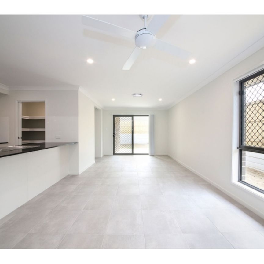 Beautiful Family Home in Redbank Plains - Photo 1