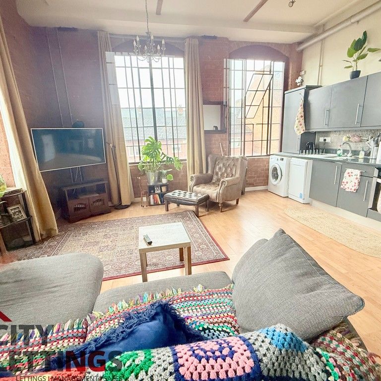 2 Bedroom Apartment - Photo 1