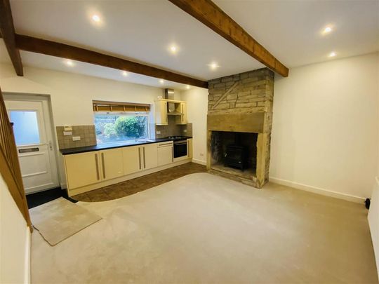 2 bedroom terraced house to rent - Photo 1