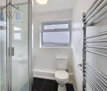 3 bedroom semi-detached house to rent - Photo 3