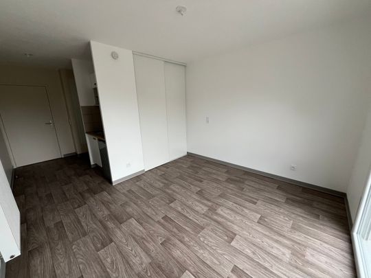 Location Appartement 1 pièce 20m² FRANQUEVILLE ST PIERRE 76520 - Photo 1