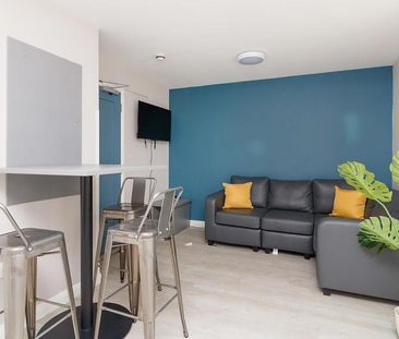 3 bedroom apartment to rent - Photo 2