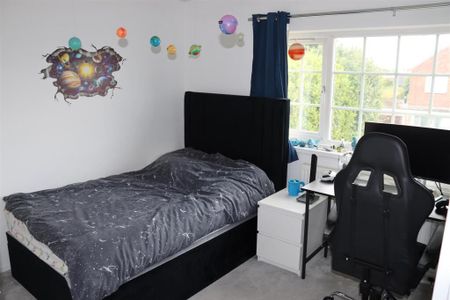 4 bedroom house to rent - Photo 2