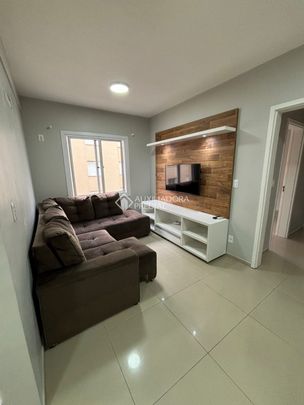 Apartamento com 2 quartos e 58m² para alugar em Marechal Rondon, Canoas. - Foto 1