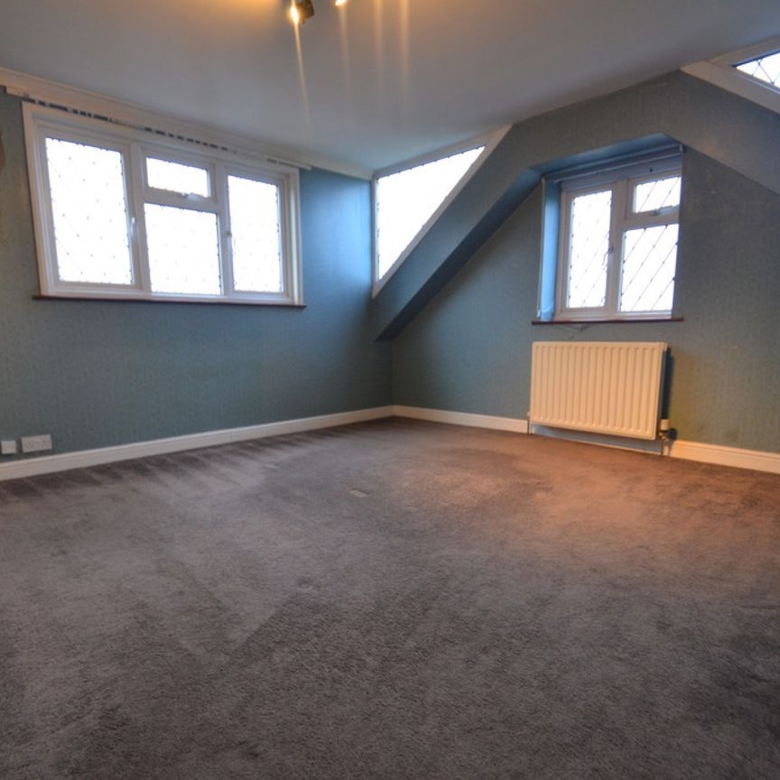 2 bedroom Detached bungalow to rent - Photo 1