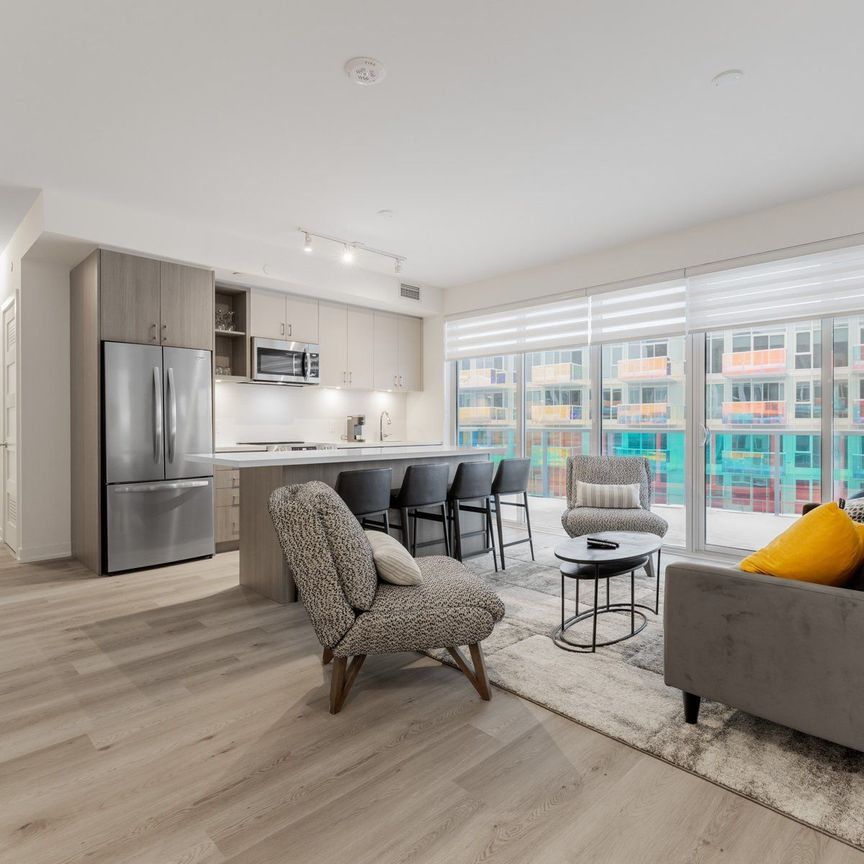 For Lease - 333 Sunseeker Avenue Unit# 528, Innisfil, Ontario - Photo 1