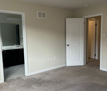 For Lease - 7761 White Pine Crescent, Niagara Falls, Ontario - Photo 3
