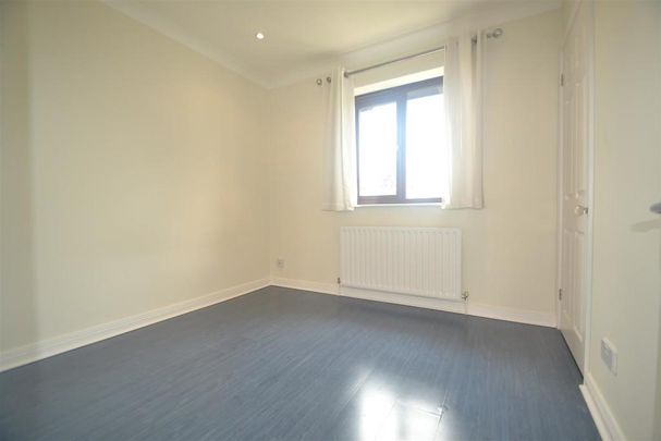 4 bedroom semi-detached house to rent - Photo 1