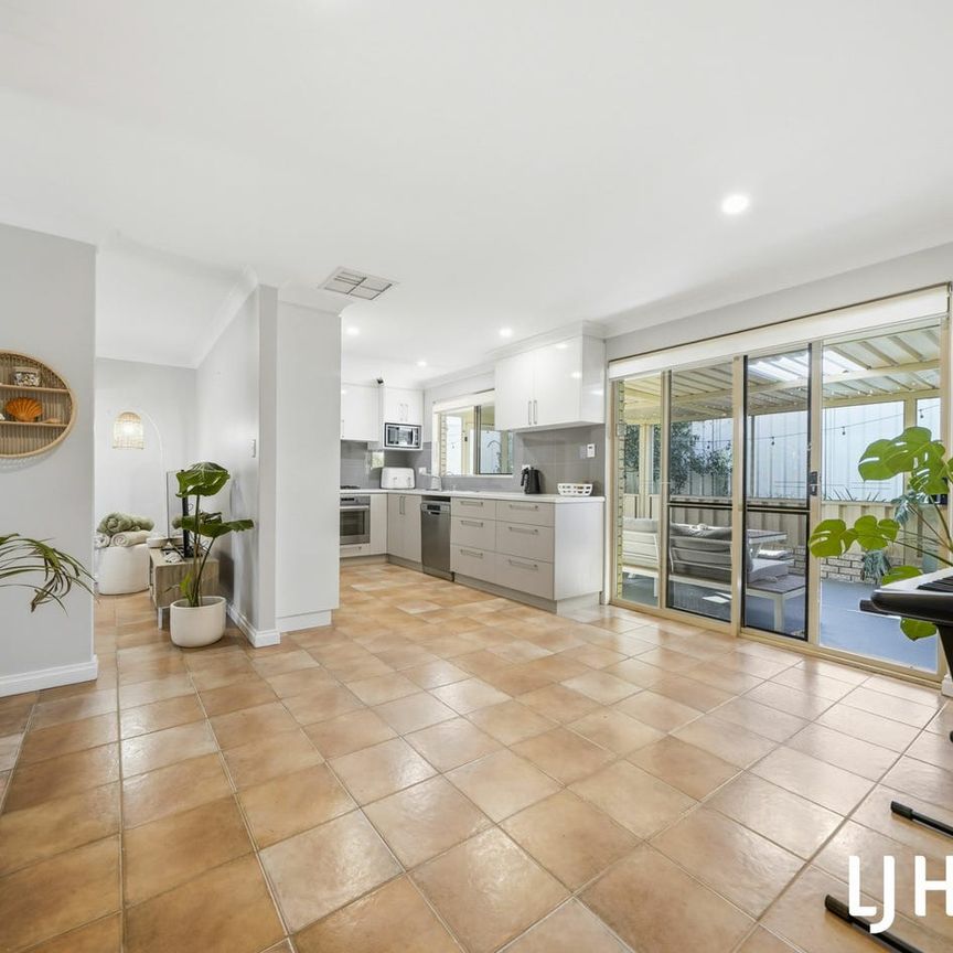 Unfurnished 2x1x1 in Marangaroo - Photo 1